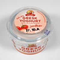 synnove-gresk_yoghurt_jordbaer